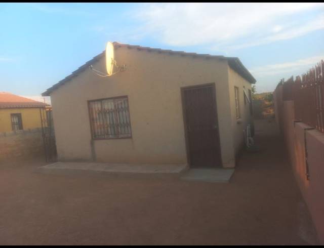 2 BEDROOM HOUSE FOR SALE IN SOSHANGUVE P